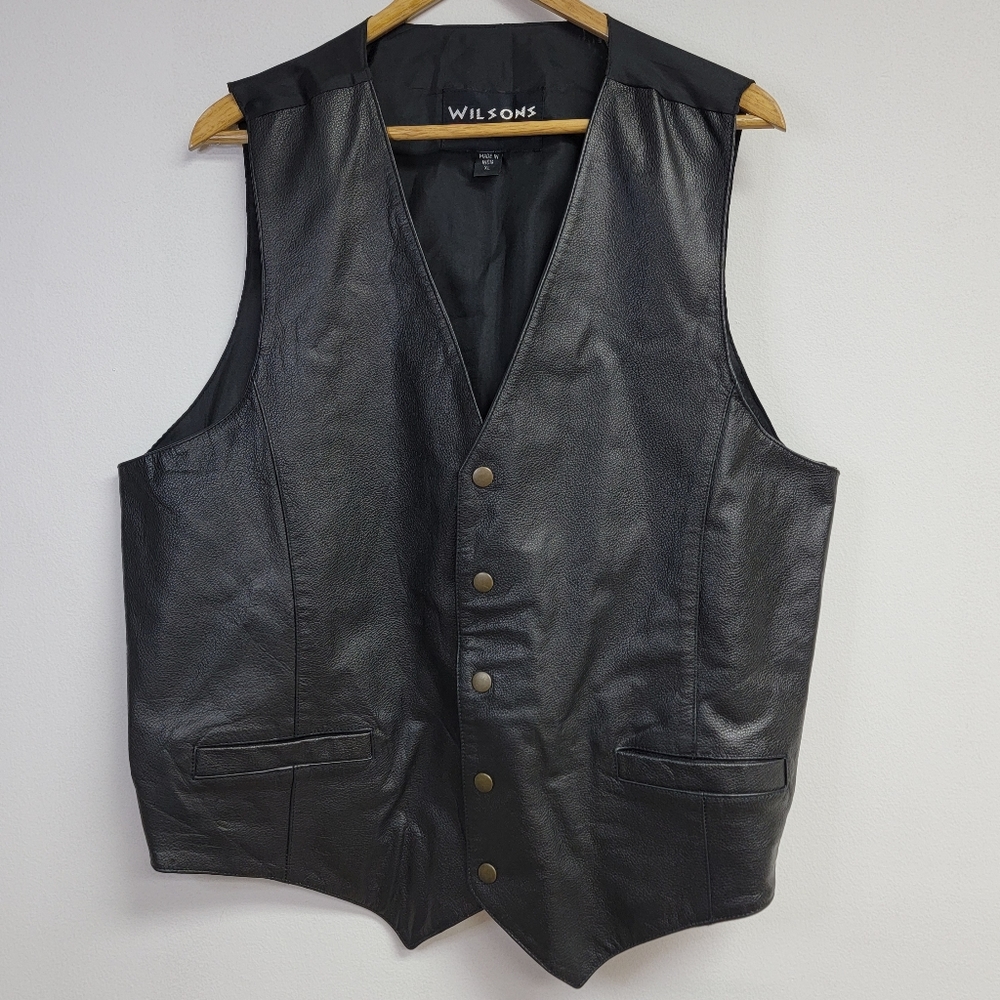 Wilsons Mens genuine Black Leather Snap Button Vest Sz XL Pockets Lined